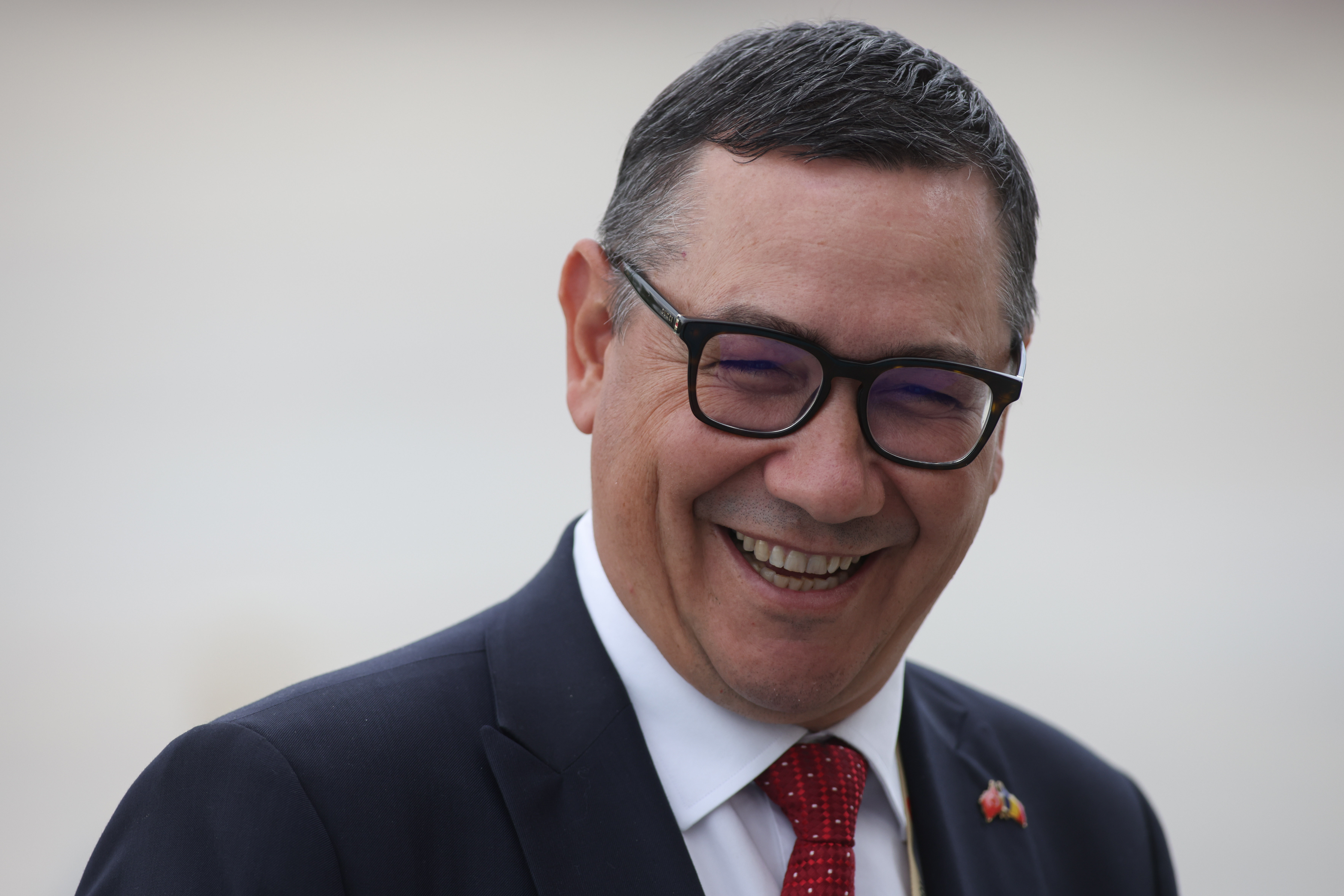 Victor Ponta și-a depus candidatura la alegerile prezidențiale din 2025: ”Vreau să văd dacă voi fi lăsat să candidez”