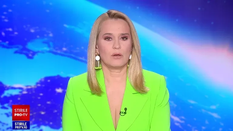 „Ca după bombardament”. Pe Autostrada A1 București-Pitești au apărut cratere după ninsori. Zeci de mașini, avariate