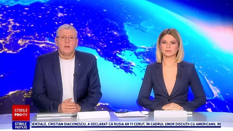 Panică într-un bloc din Brașov, după ce o anexă de la etajul 3 a luat foc