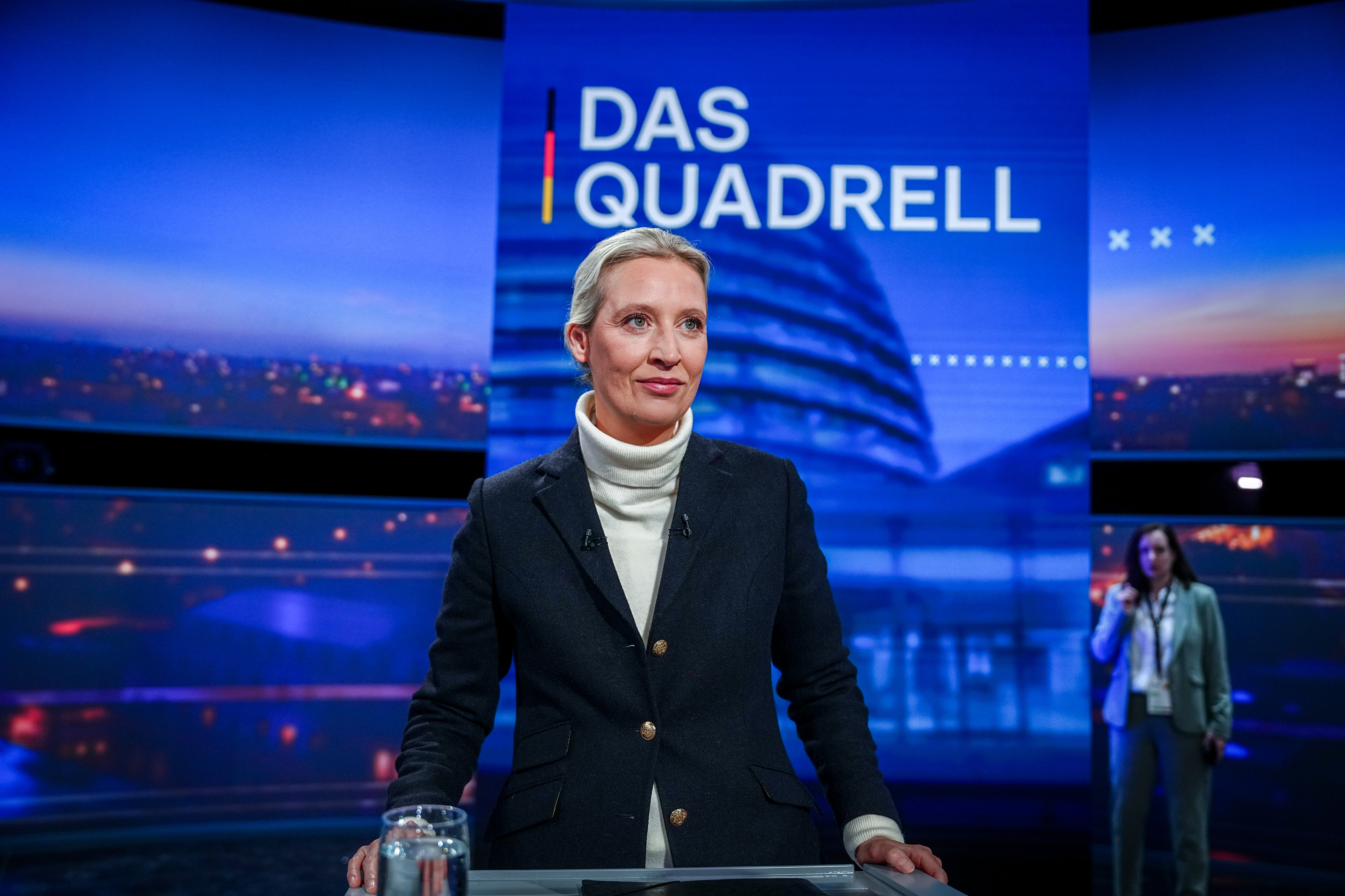Portret Alice Weidel - Vârful de lance al extremiștilor din Germania și preferata lui Musk nu e deloc cum ne-am aștepta
