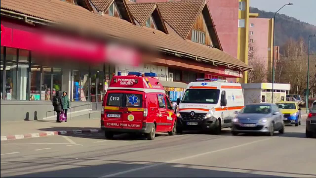 Tragedie într-un supermarket din Hunedoara. O femeie s-a prăbușit la pământ și nu a mai putut fi salvată