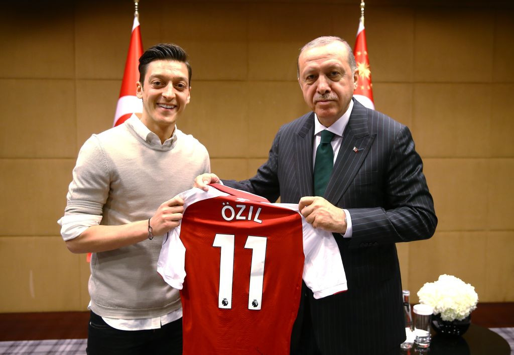 Fostul fotbalist german Mesut Ozil, ales în conducerea partidului lui Erdogan