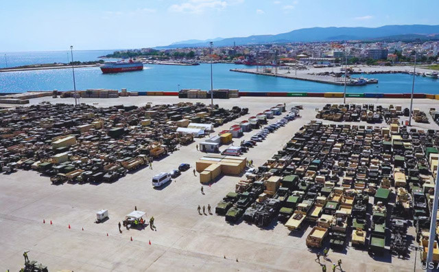 Presă: Trump ar fi ordonat închiderea bazei militare americane din Grecia. Președintele SUA neagă informația