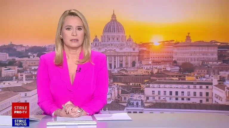 Oameni din toată lumea se adună în fața spitalului unde este Papa Francisc pentru a se ruga. Prognosticul este rezervat