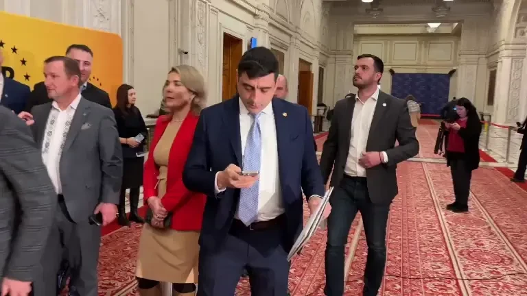 George Simion a arătat presei o caricatură cu Ciolacu, susținând că este Buratino, versiunea rusească a lui Pinocchio