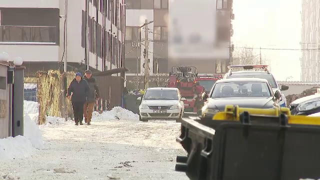 Dosar penal după tragedia din Chiajna, unde o femeie a fost ucisă de o bucată de gheață căzută de pe bloc