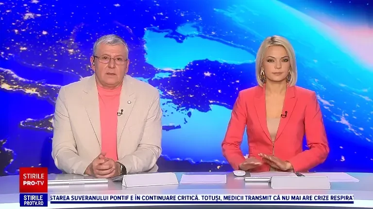 Oamenii dintr-o comună din Olt cer drumuri asfaltate. Mașinile rămân împotmolite în noroi și sunt scoase cu tractorul