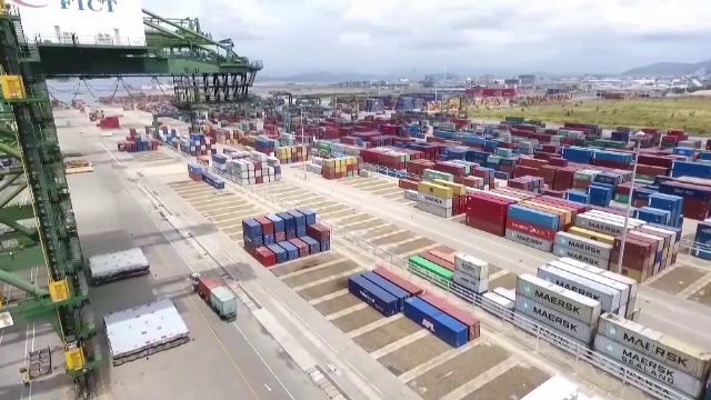 România nu poate scăpa teafără dintr-un eventual război al taxelor vamale între SUA și UE. Cele mai expuse domenii