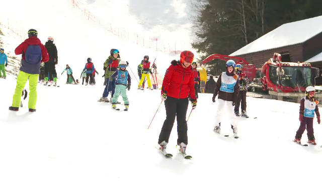 În doar două săptămâni, românii care s-au dus la distracție la schi au cheltuit peste 200 de milioane de euro