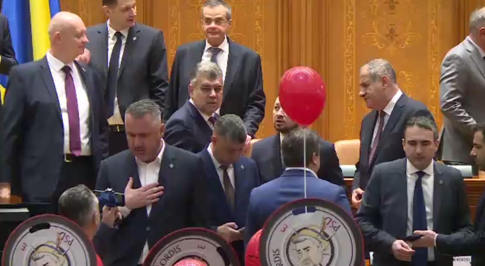 Ciolacu și-a atacat dur contestatarii din Parlament: Vor să facă din România un maidan! Asta sunteți voi - niște ipocriți!