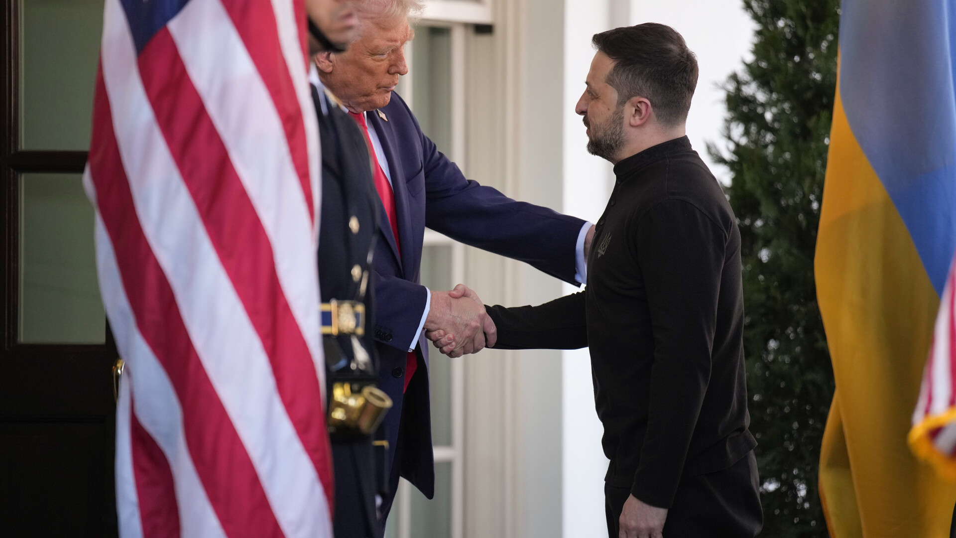 The Washington Post: SUA ia în considerare oprirea întregului ajutor militar pentru Ucraina