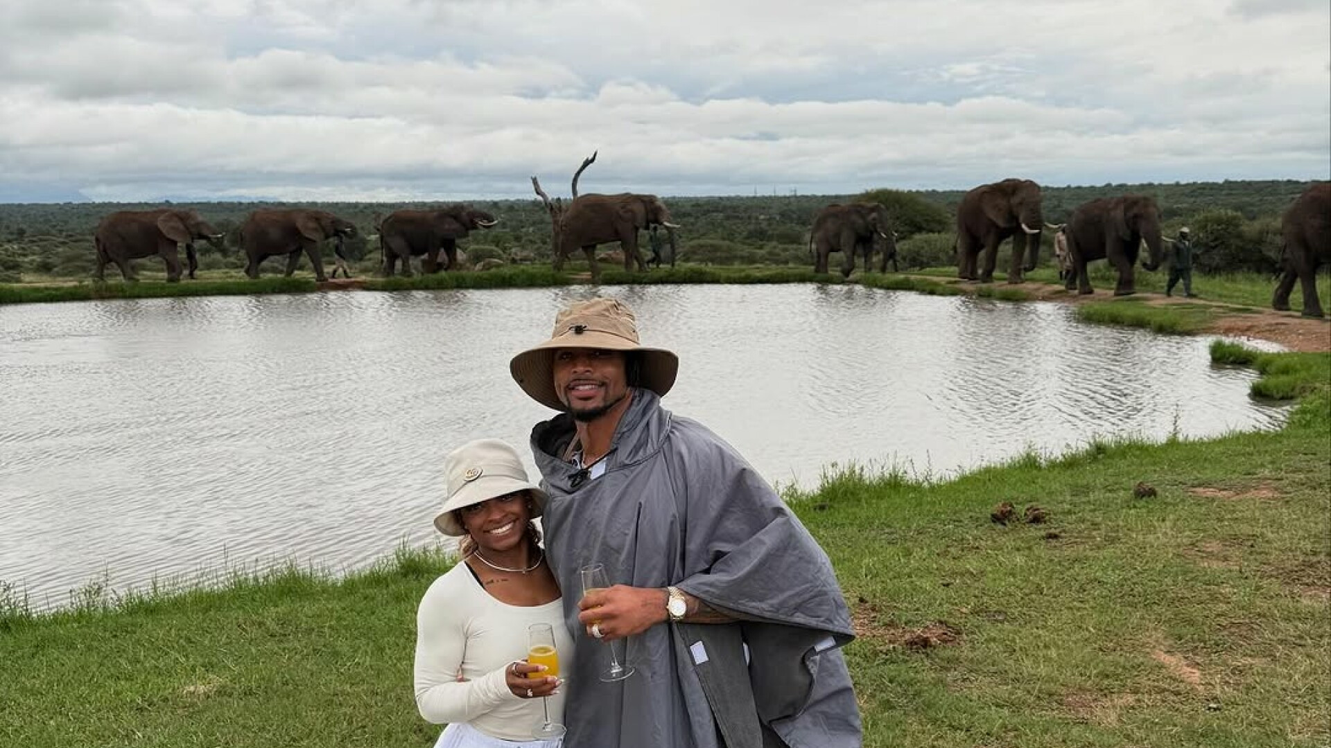 Simone Biles și Jonathan Owens, lună de miere în Africa de Sud. Imagini inedite cu animale sălbatice. FOTO