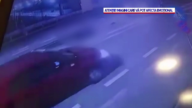 O femeie și o fetiță de 5 ani, lovite pe trecerea de pietoni în Blaj. Momentul, surprins de o cameră de supraveghere