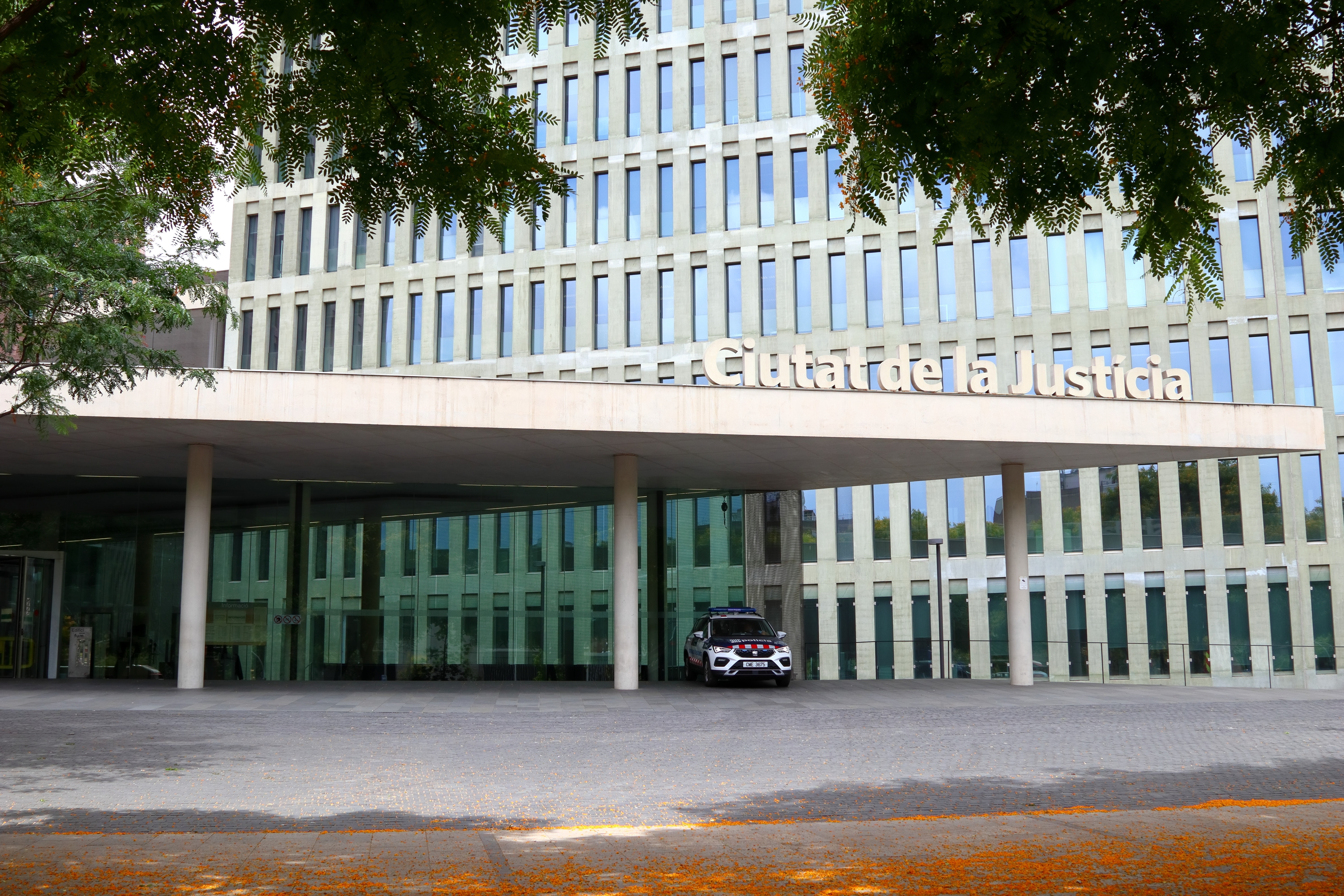 Un tată din Spania încearcă să oprească eutanasia fiicei sale în instanță