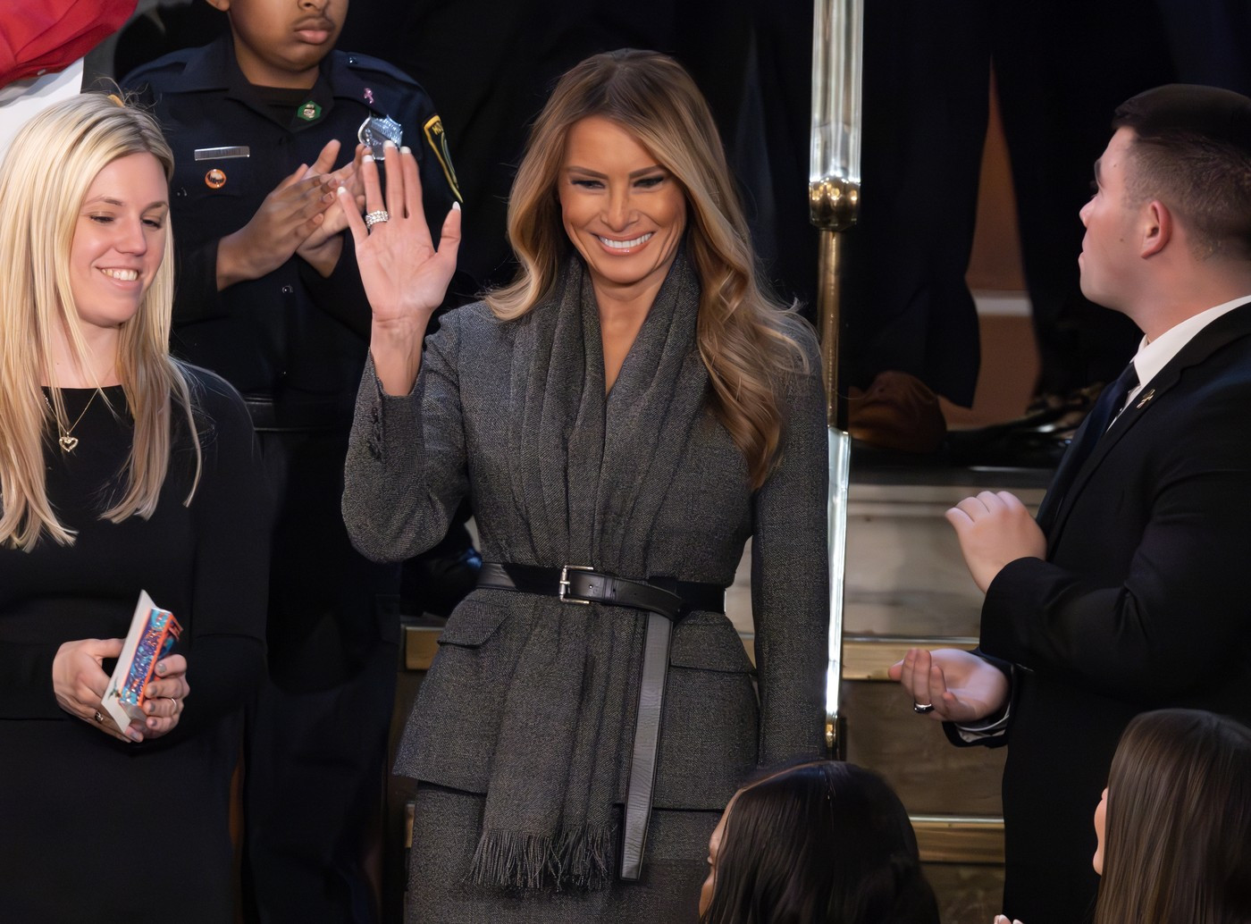 Melania Trump, plină de eleganță la discursul lui Donald Trump în fața Congresului. A purtat un sacou de 5.500$. FOTO