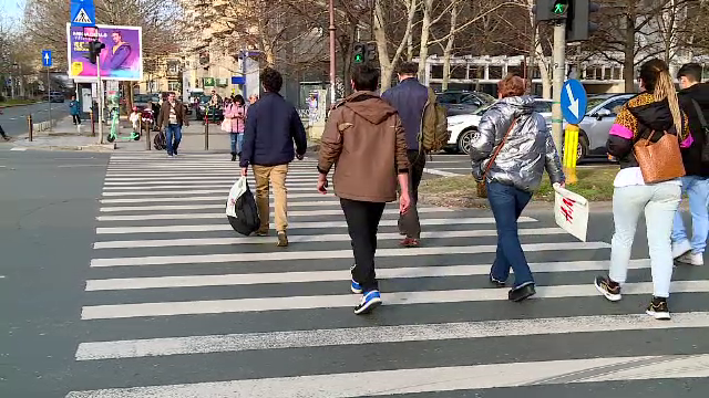 România, pe ultimul loc în UE la studii postliceale. Motivele pentru care aleg tinerii să renunțe la studii