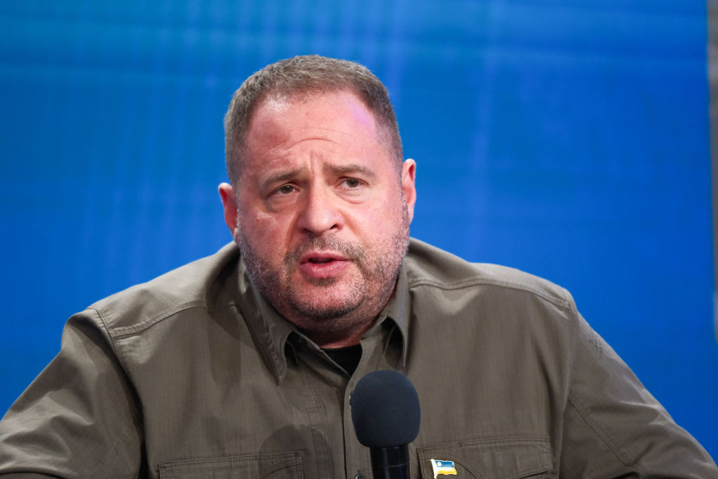 Ucraina și SUA au convenit să poarte noi discuții, în timp ce Zelenski încearcă să remedieze relațiile cu Trump