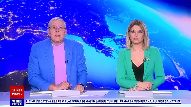 Un șofer de 20 de ani s-a răsturnat cu mașina într-un șanț, în Iași, după o depășire pe linia continuă