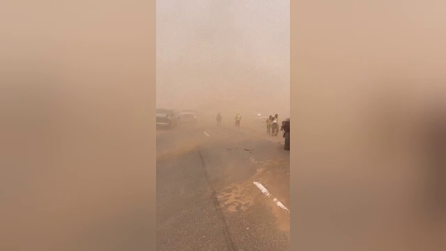 Imagini înspăimântătoare au fost surprinse în New Mexico. O furtună de nisip a măturat zona de sud a statului american