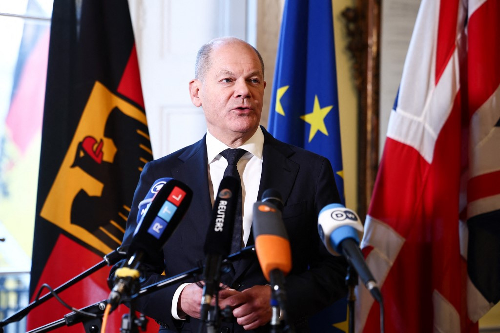 Scholz refuză o „pace impusă” Ucrainei, în urma apropierii dintre SUA şi Rusia: „Nu trebuie să fie obligată să o accepte”