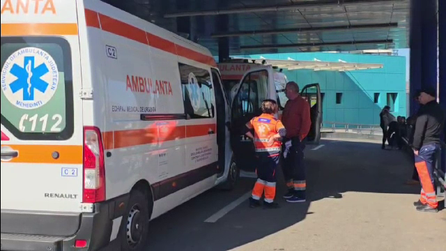 Fetiță de nici 2 ani din Mehedinți, ucisă de câinele din curte. Animalul era legat