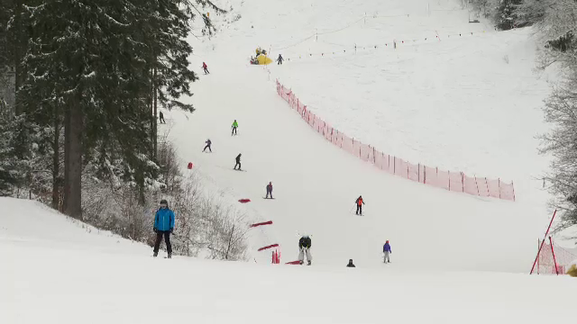 „Acum am plătit 1.400 de lei și în decembrie 2.600”. Reduceri semnificative în stațiunile de la munte