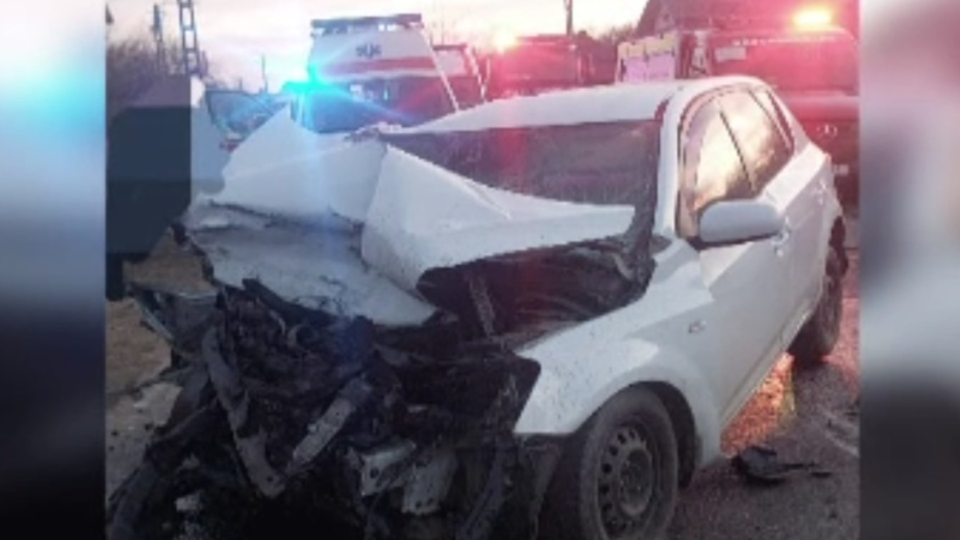 Un șofer din Argeș a murit, după ce a ignorat linia continuă și a intrat frontal într-o altă mașină