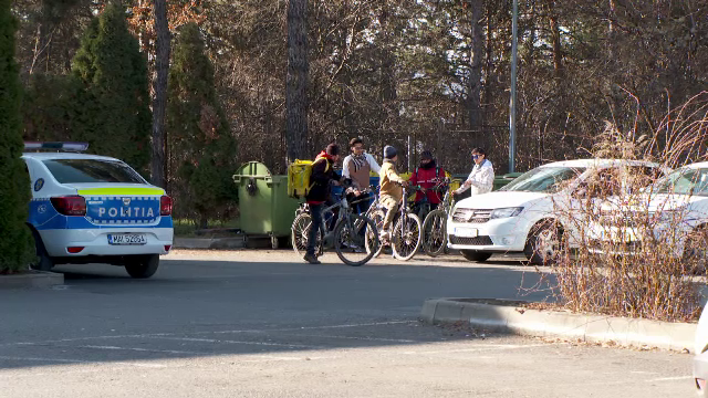 Livratorii străini din Cluj participă la cursuri de legislație rutieră. „Habar n-au de circulație”