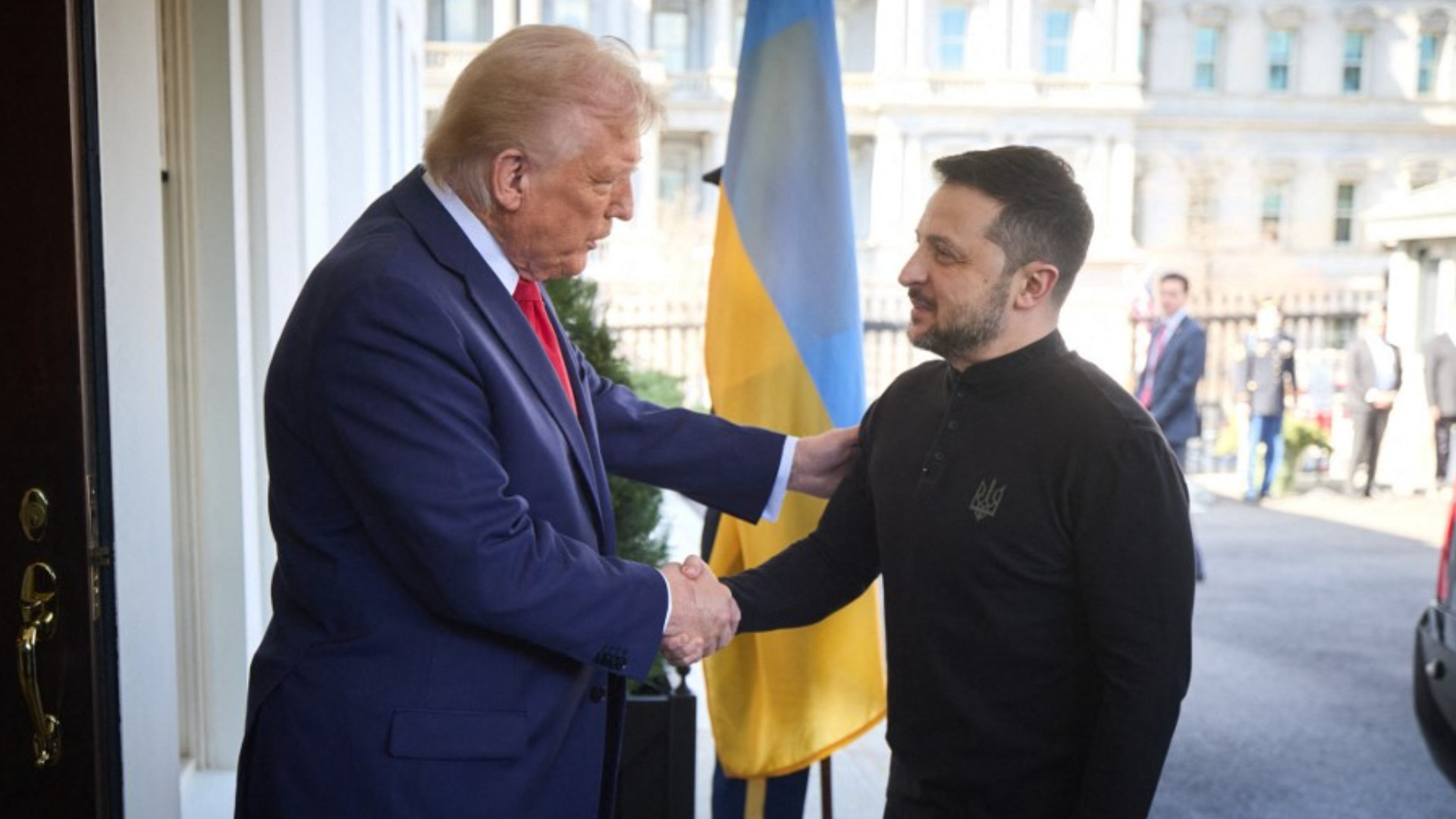 Acordul mult așteptat a fost semnat. Ucraina a dat acces SUA la resursele naturale. Ce primește în schimb