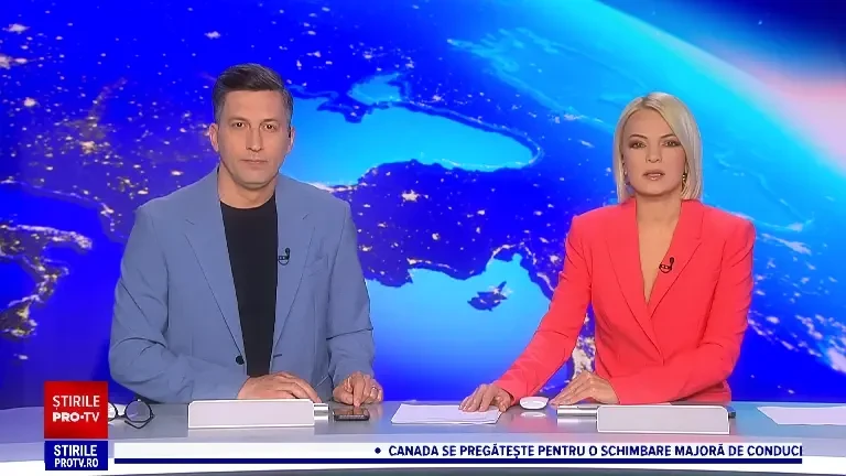 Manifestațiile violente din Centrul Vechi, în imagini. Mese și scaune incendiate, vitrine sparte și o mașina răsturnată