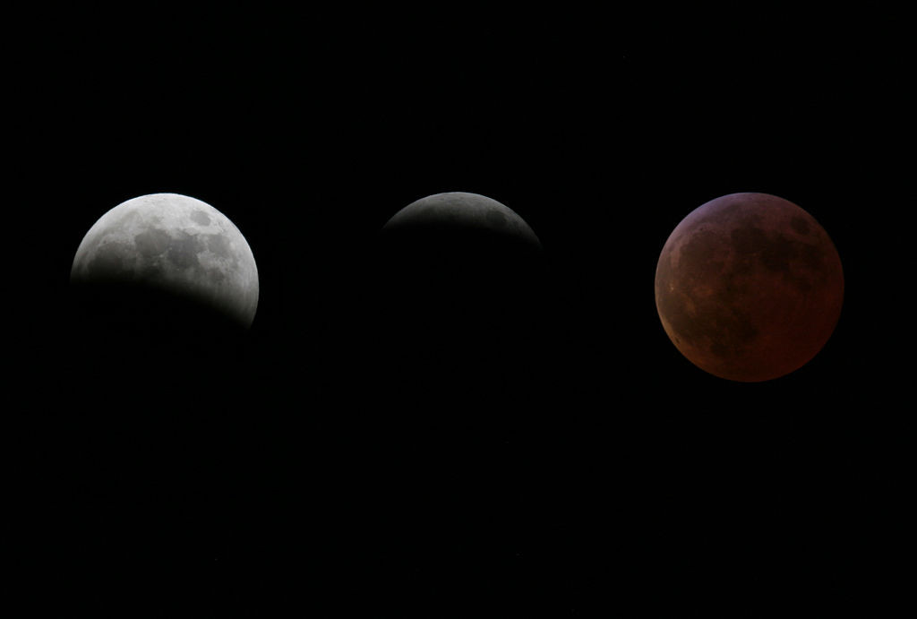 luna s&acirc;ngerie - eclipsa totală de lună