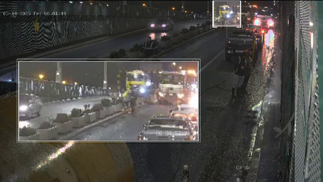 Momentul în care șoferul cisternei GPL a încercat să treacă forțat prin poarta de gabarit de la Pasajul Unirii