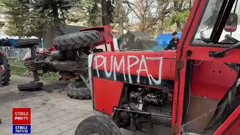 Zeci de mii de oameni, așteptați să participe la un protest masiv în Belgrad. Guvernul a încercat să-i sperie