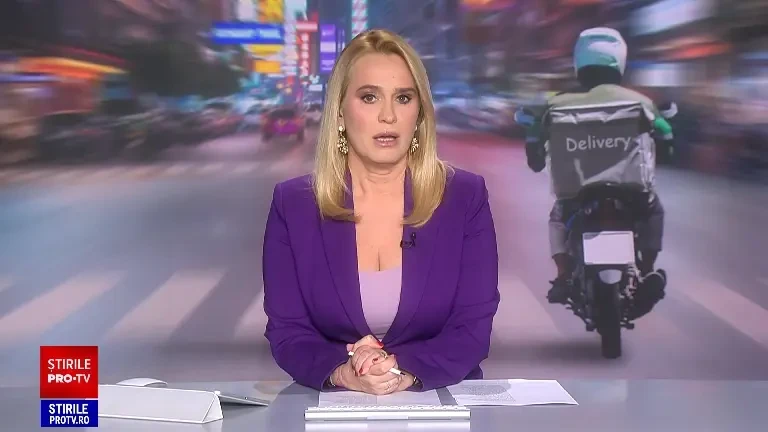 Unii livratori asiatici nu au permis de conducere. Unul a oprit un motociclist în trafic ca să îl învețe să conducă