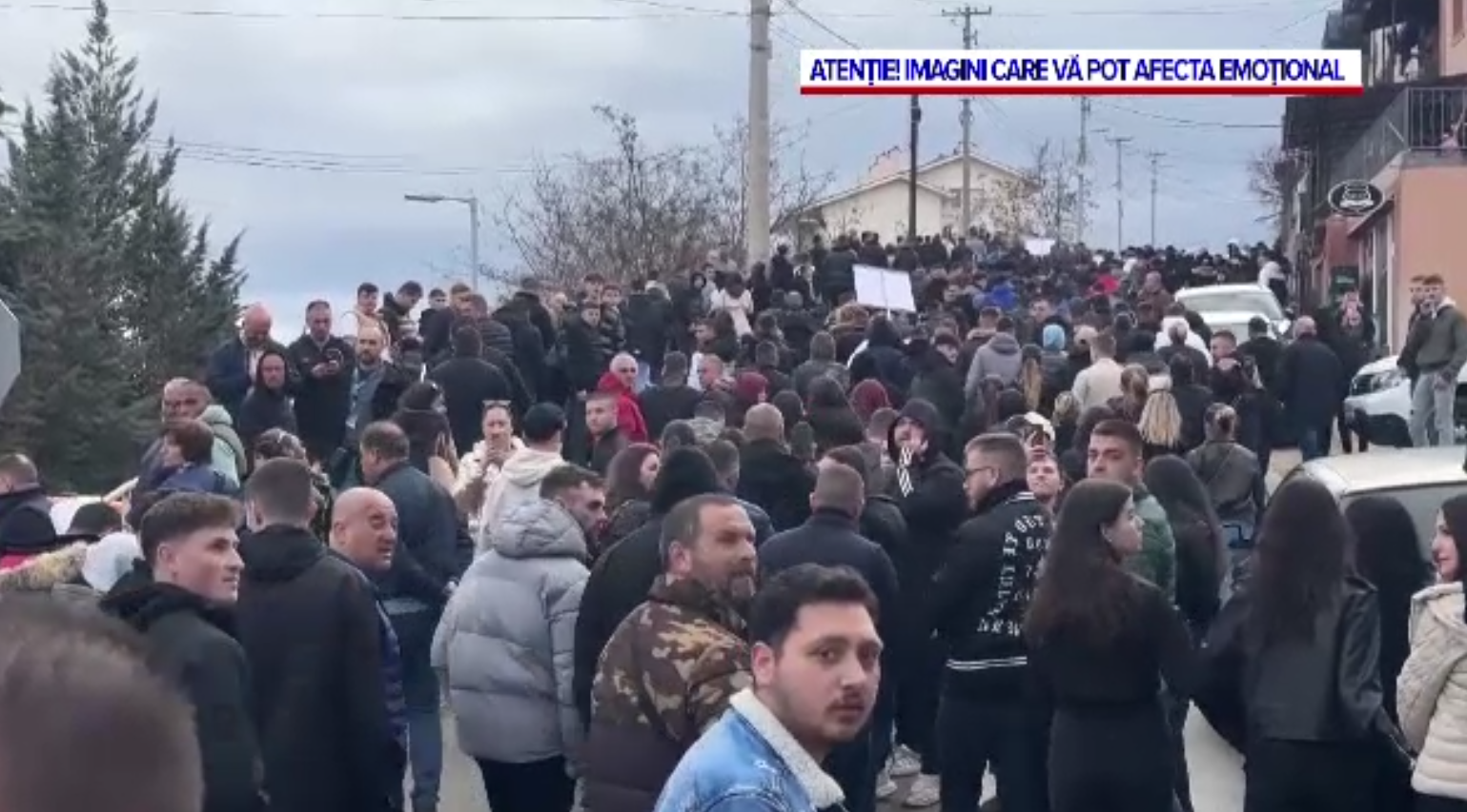 Manifestare de furie în Macedonia după tragedia din clubul în care 59 de oameni au murit arși de vii. VIDEO