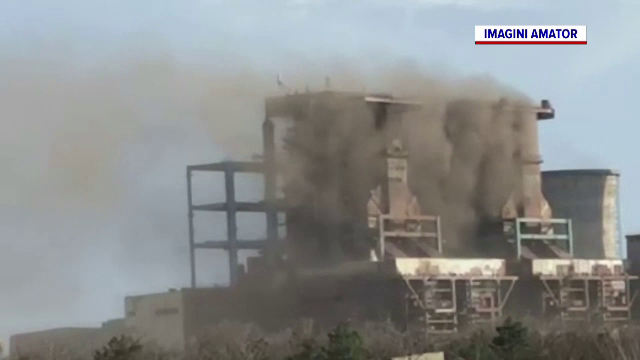 Termocentrala din Craiova, amendă pentru poluare excesivă. Cenușa ridicată de vânt a format un nor de praf