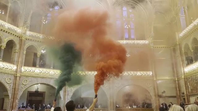 Proteste și tensiuni în Parlamentul Ungariei după interzicerea marșurilor Gay Pride