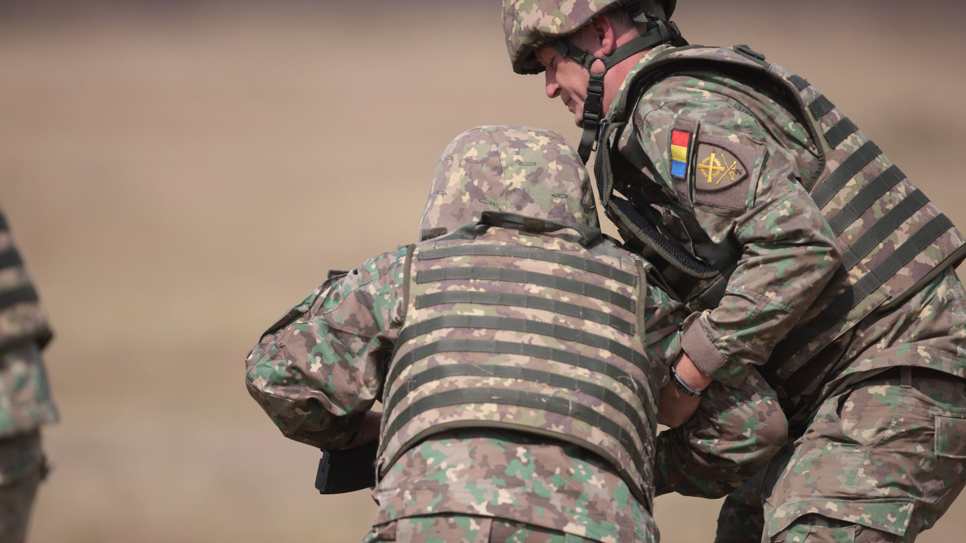 MApN organizează exercițiu de mobilizare în București și Ilfov. Rezerviștii, convocați la unitățile militare