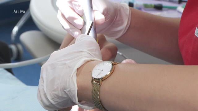 Nou Cod deontologic al stomatologilor, după investigația Consiliului Concurenței. E bănuită o „înțelegere” pe tarife minime