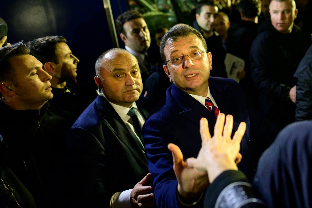 Mai mulți edili europeni cer eliberarea primarului Istanbulului. „Denunţăm cu fermitate încarcerarea sa”