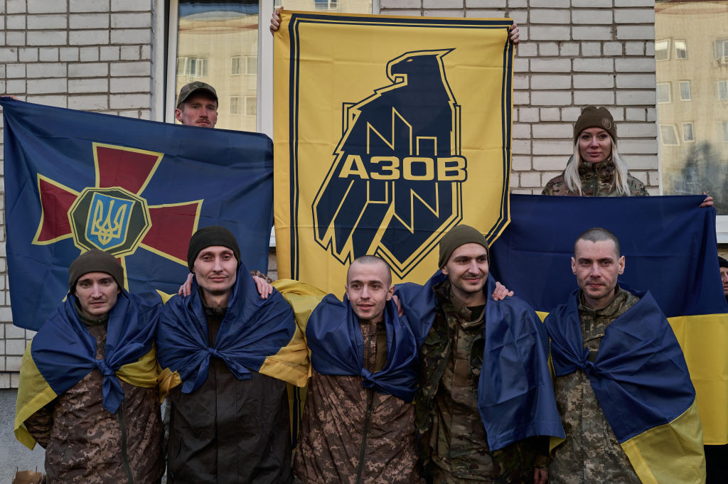 Ucraina şi Rusia anunţă întoarcerea primilor 390 de prizonieri de fiecare parte din schimbul de câte 1.000