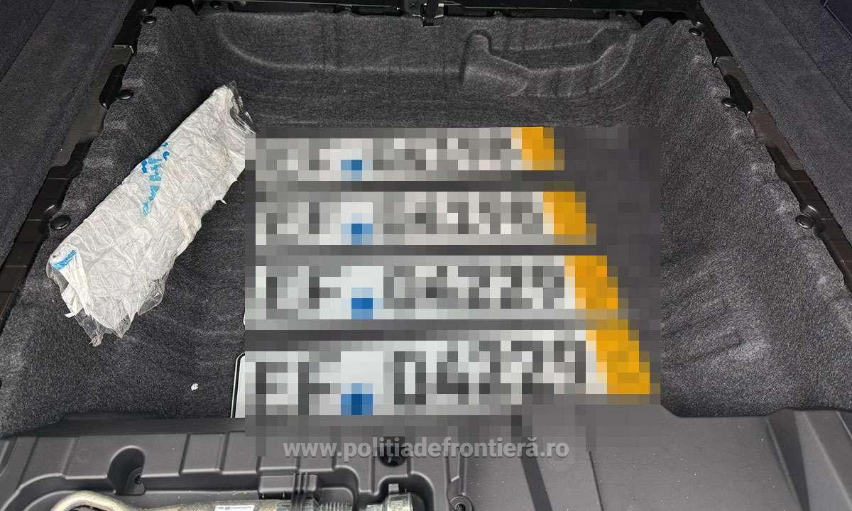 Mașini de lux de peste 200.000 euro au fost confiscate în Portul Constanța. Ce nereguli au descoperit polițiștii. FOTO