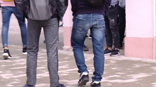 Ce este „Butonul roșu”, noua metodă de combatere a drogurilor și a violenței din școlile din România