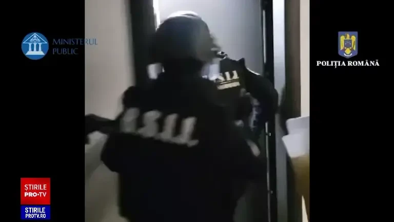 Percheziţii într-un dosar de corupere a alegătorilor. Surse: Sunt vizaţi influenceri care au făcut campanie pentru Georgescu