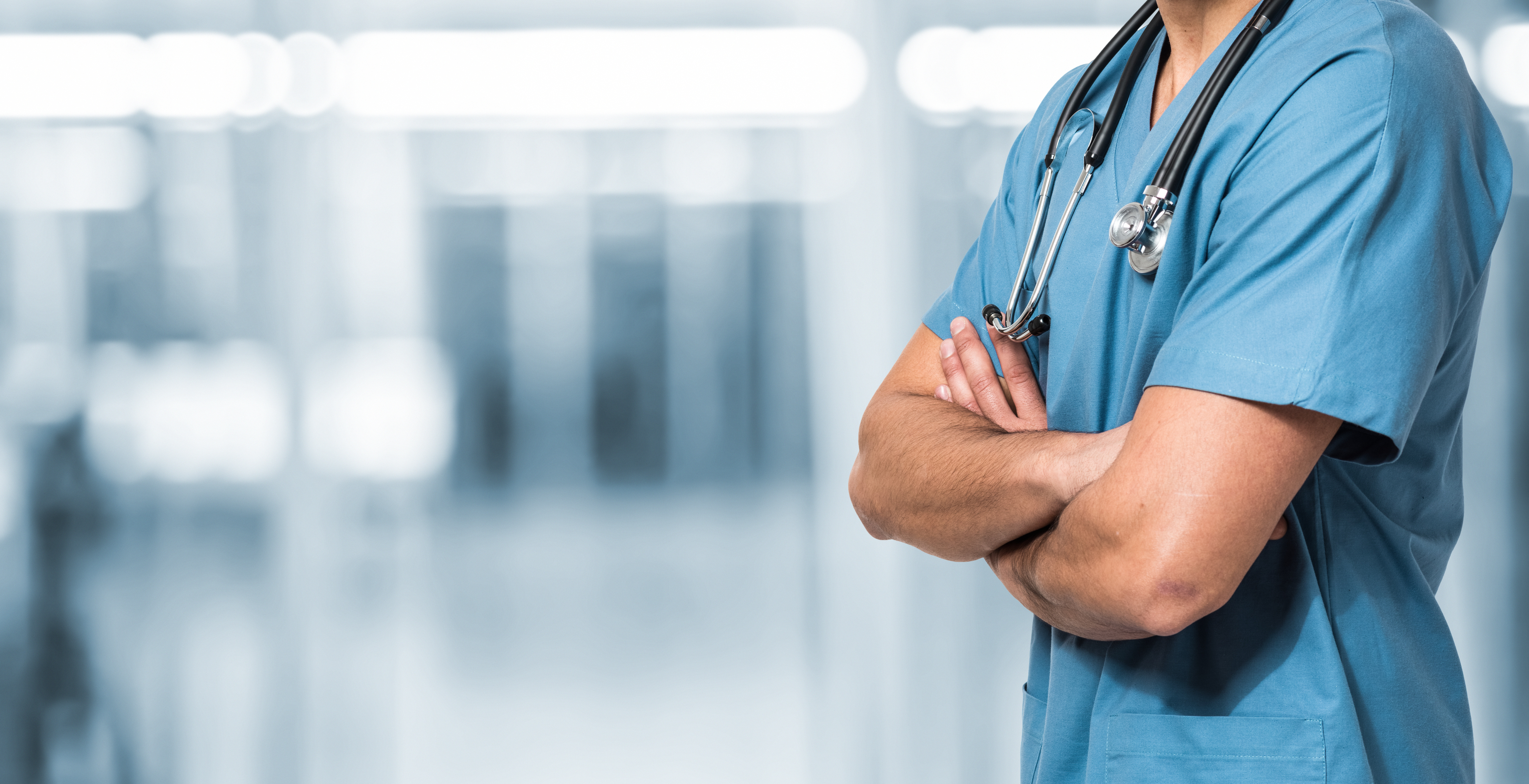 Un doctor de la Spitalul Caracal a aruncat cu apă într-o pacientă. Ce a urmat