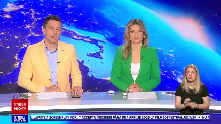 Un avion de acrobație s-a prăbușit în timpul unui show aerian, în Africa de Sud. Pilotul a murit