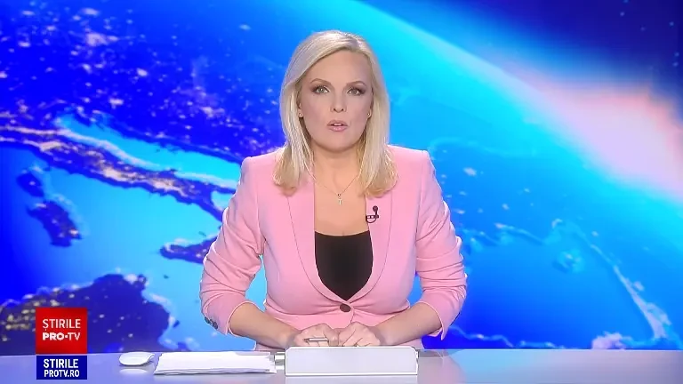 O biserică veche de 200 de ani din județul Bacău, distrusă de un incendiu de proporții. Preotul a vrut să intre în flăcări