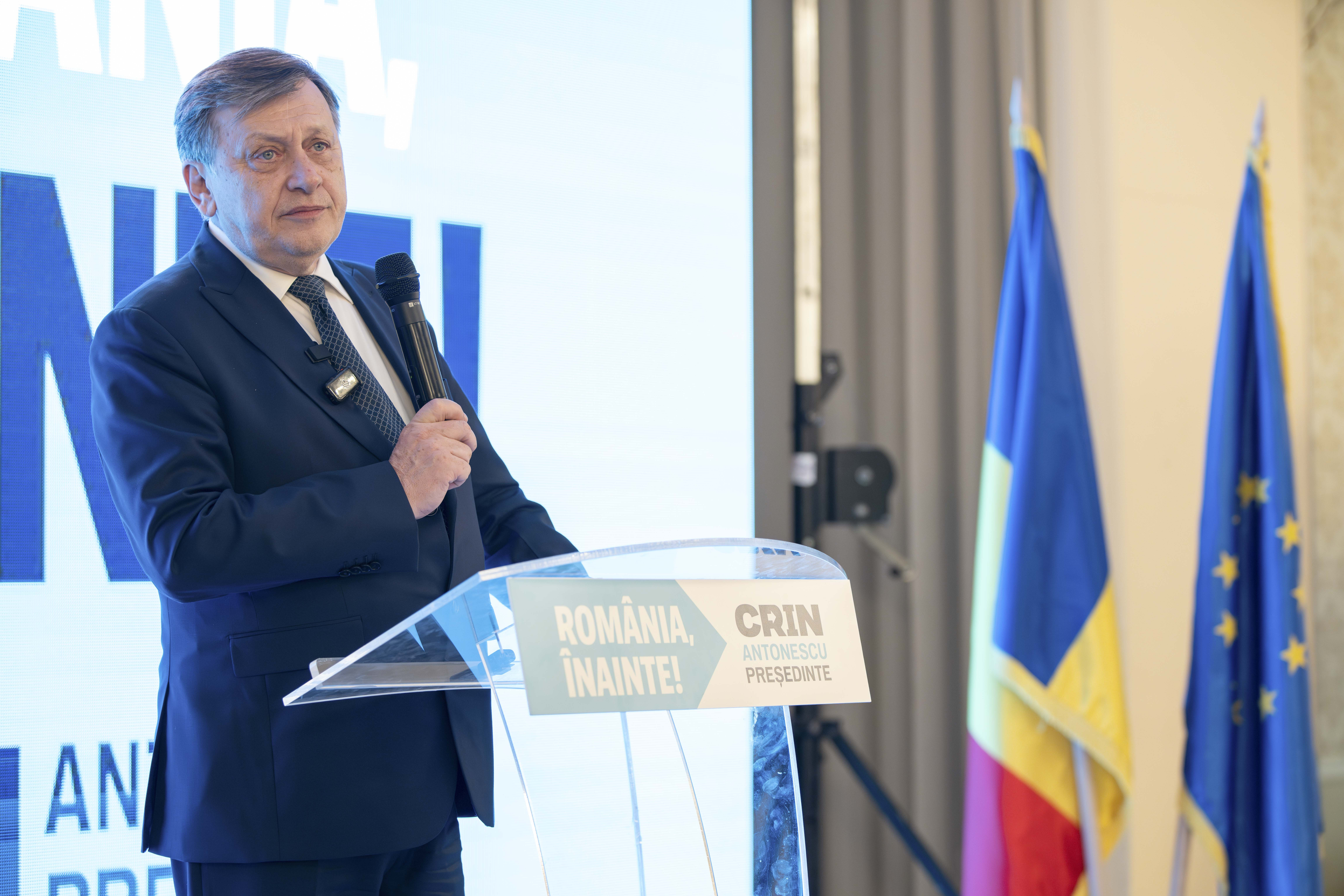 Ședință a liderilor coaliției, înainte de începutul campaniei electorale. Crin Antonescu participă la discuţii