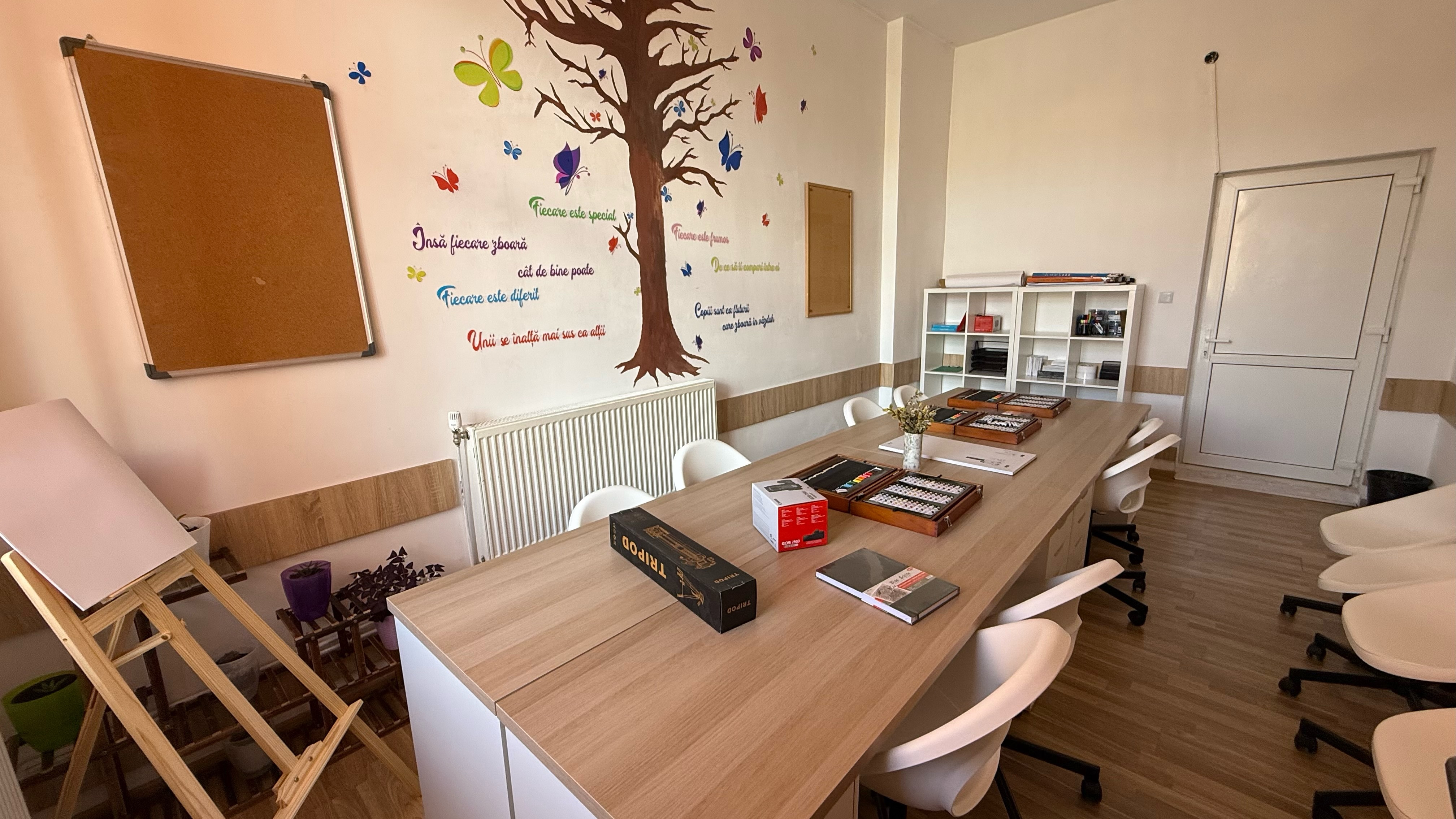 Narada dotează laboratoare pentru elevi cu abilități practice și performanțe academice