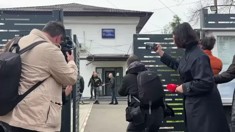 Andrew și Tristan Tate au venit la Poliție pentru procedura de control judiciar